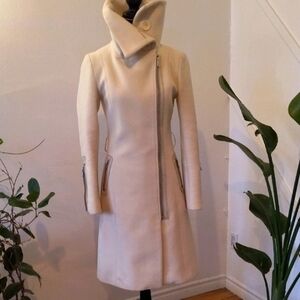 Elegant Cream Women's Coat